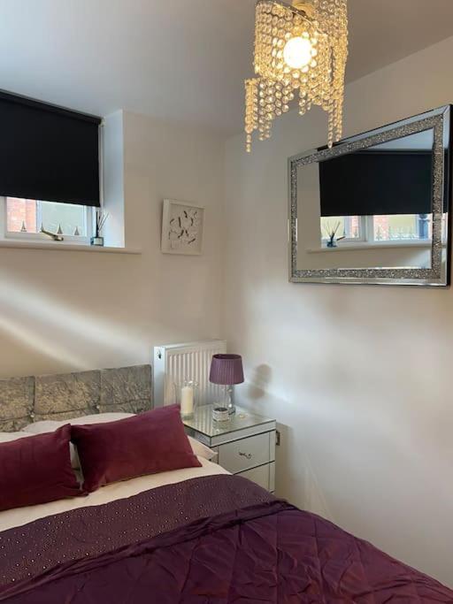 Central Leeds Townhouse With Private Roof Garden Sleeps 4 Buitenkant foto