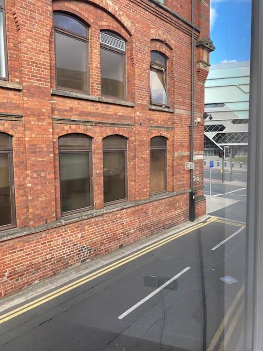 Central Leeds Townhouse With Private Roof Garden Sleeps 4 Buitenkant foto